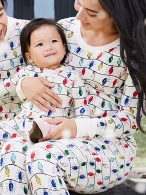 Hanna Andersson Bright Bulbs Long John Pajama Set 
Size xxl top xl pant like new